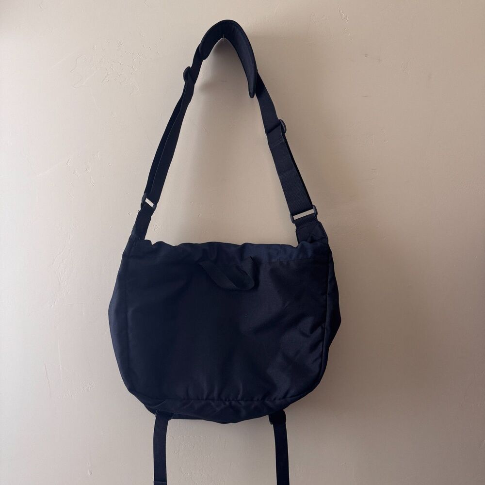 Messenger Laptop Bag, Eddie Bauer, Blue Black - Picture 2 of 8